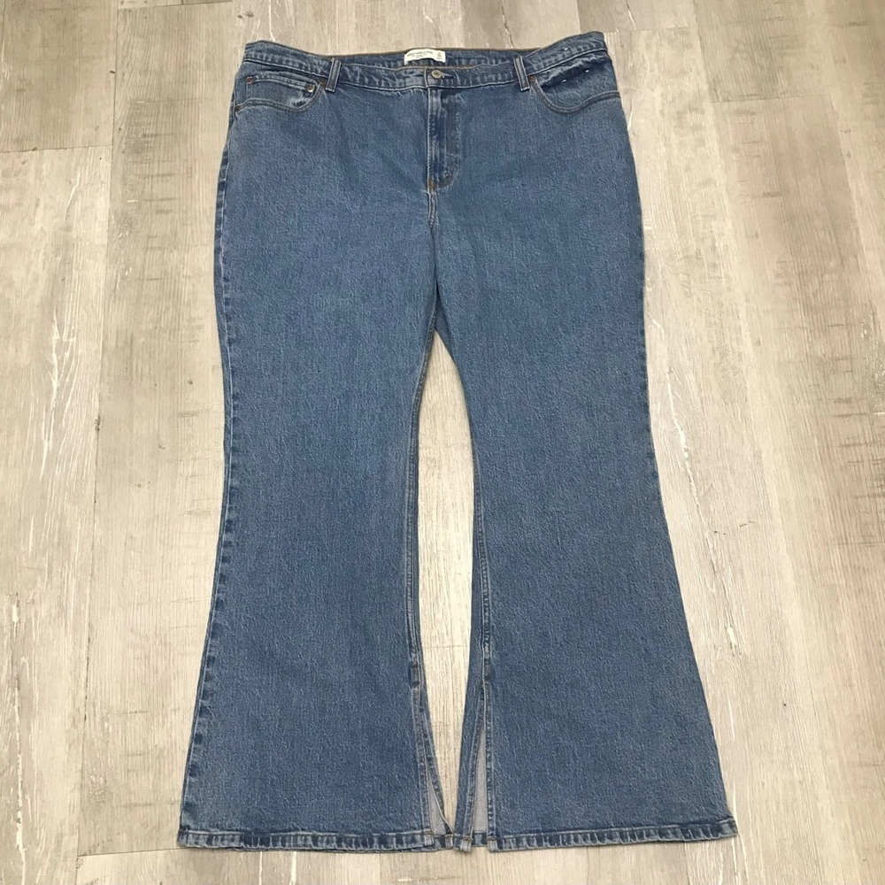 Abercrombie & Fitch Flare Jeans - New! - Size 20